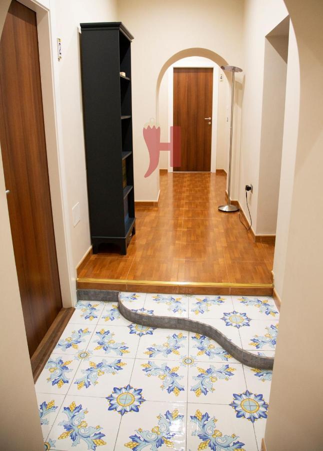 Handmade Rest Room Naples Exterior photo